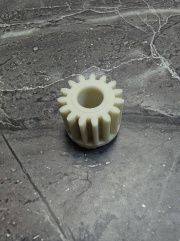 Шестерня привода водяного насоса 15 зубьев 130704-001-0000 21040113801 21040113802